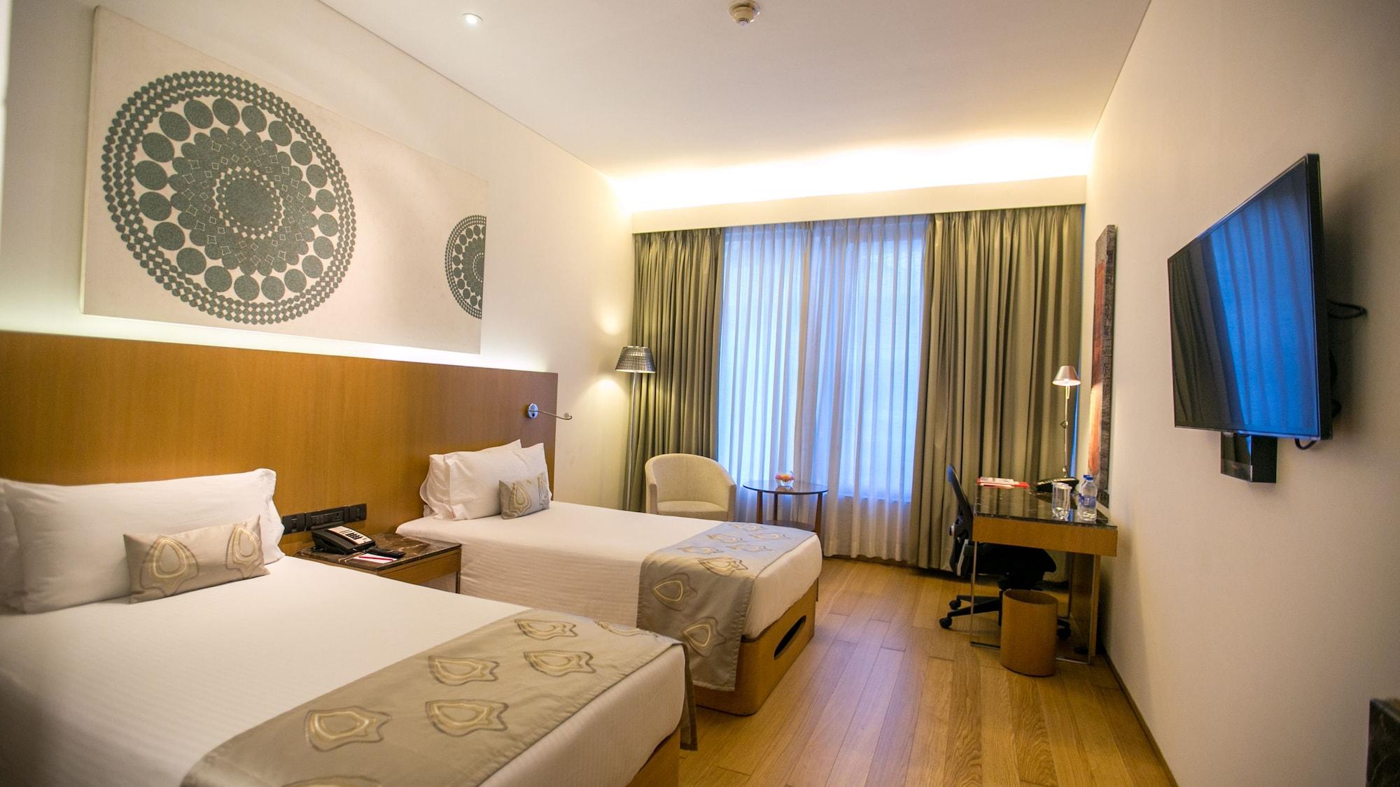Vivanta Chennai It Expressway Omr Εξωτερικό φωτογραφία A room at the Taj Bengal
