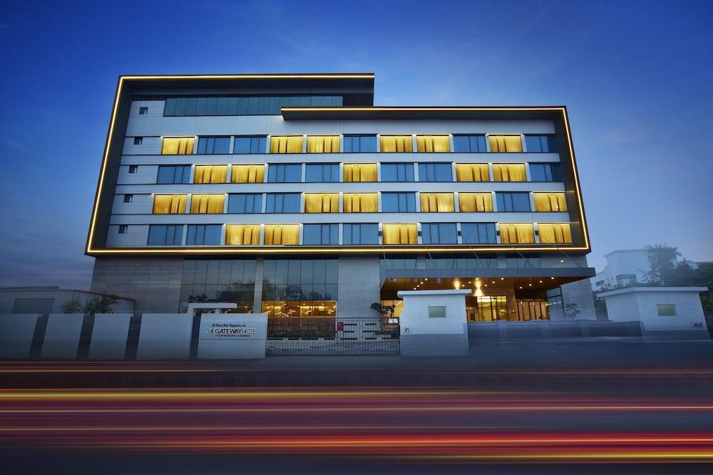 Vivanta Chennai It Expressway Omr Εξωτερικό φωτογραφία The hotel in 2016