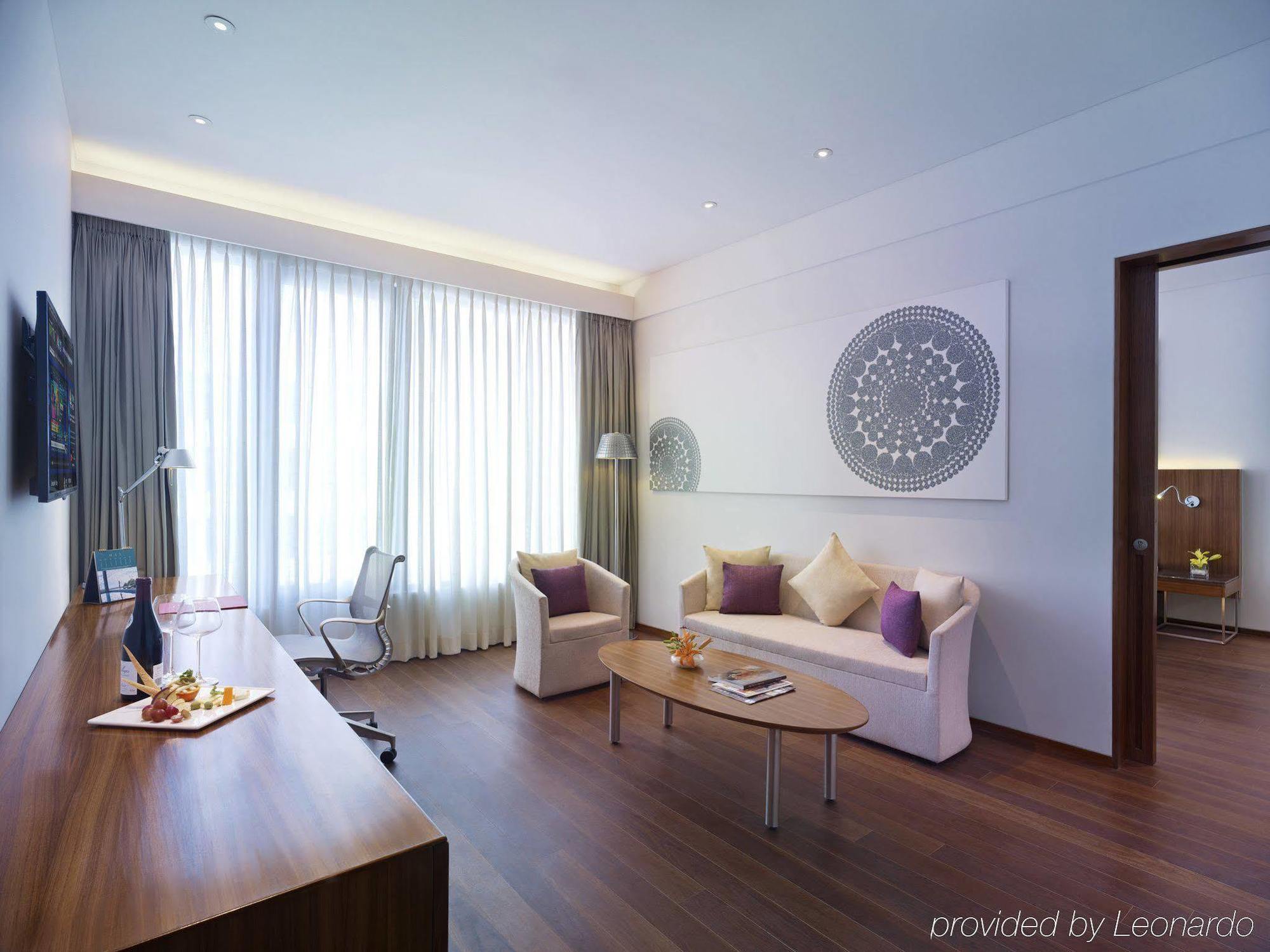 Vivanta Chennai It Expressway Omr Εξωτερικό φωτογραφία Suite